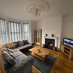 Modern Luxury 3 Bed House