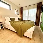 The Snug At Pierson House