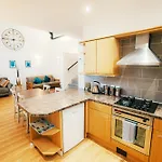 Beautiful House City Conversion, Free Parking