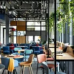 Moxy Plymouth