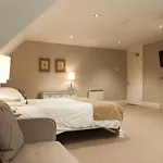 Langdon Court Hotel And Restaurant