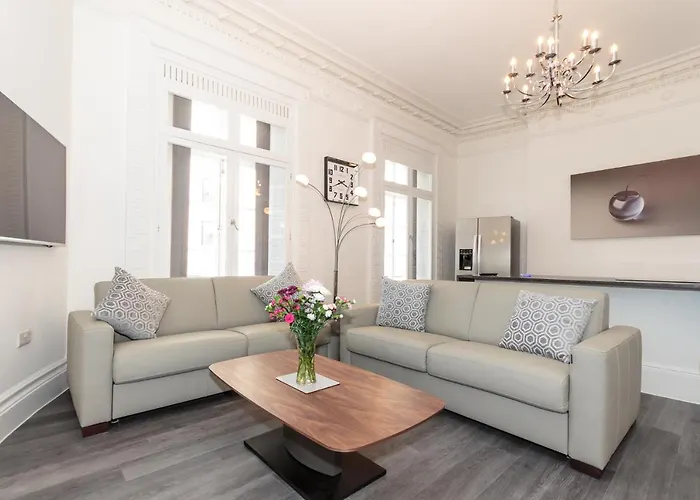 The Windsor Suite
