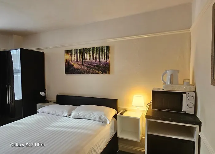 Comfort Rooms