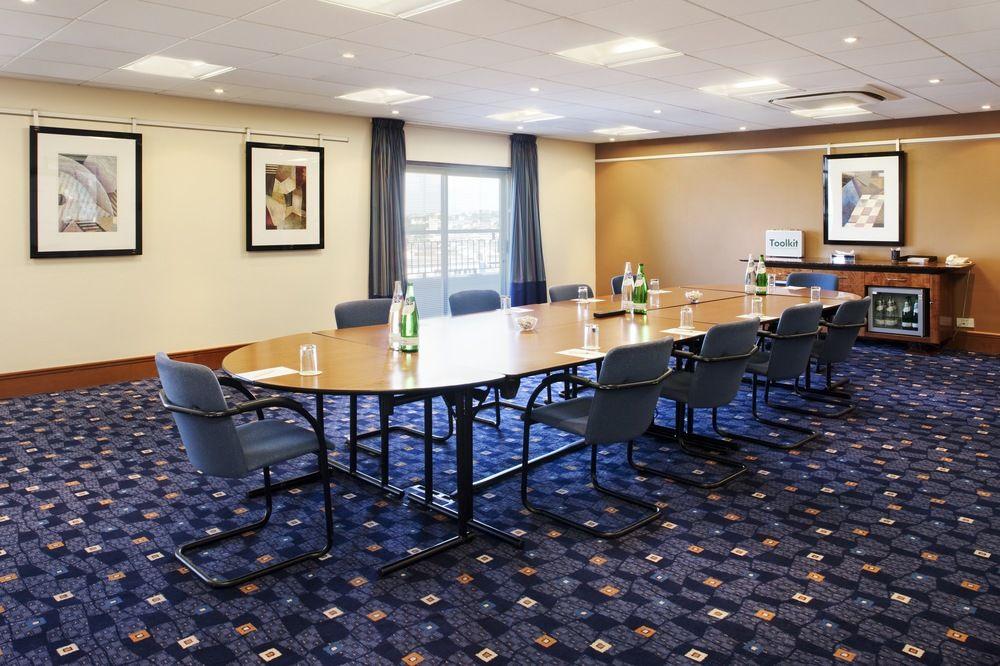 Crowne Plaza By Ihg 4*