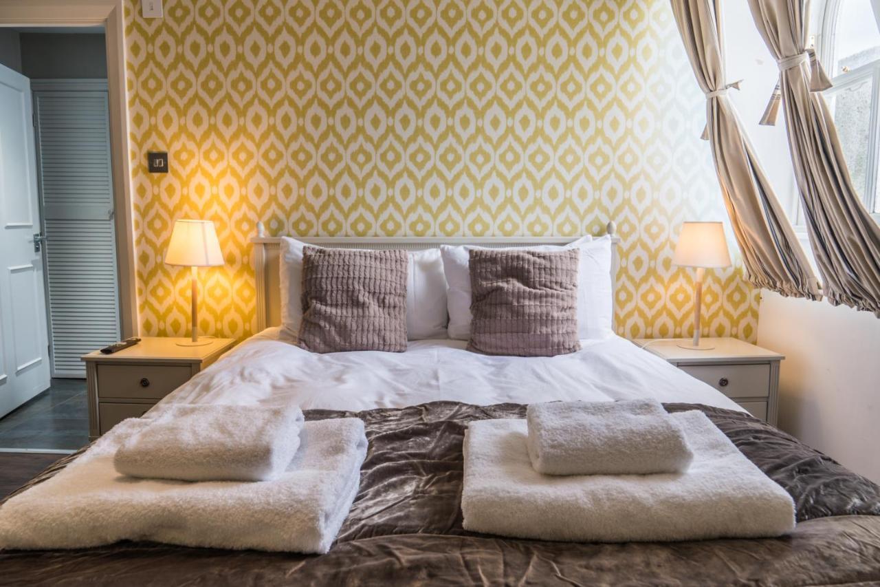 Aparthotel 1 Elliot Terrace 4*