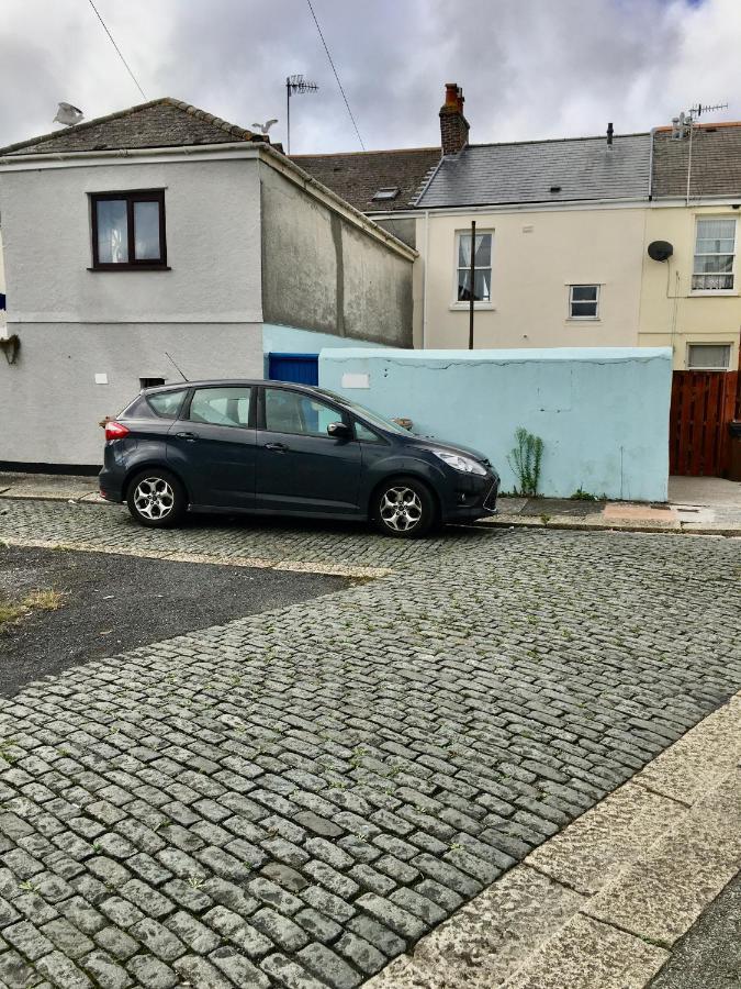 3 Bedroomed House For Up To 7 People, Close To The Hoe, Barbican & City Centre Holiday home *