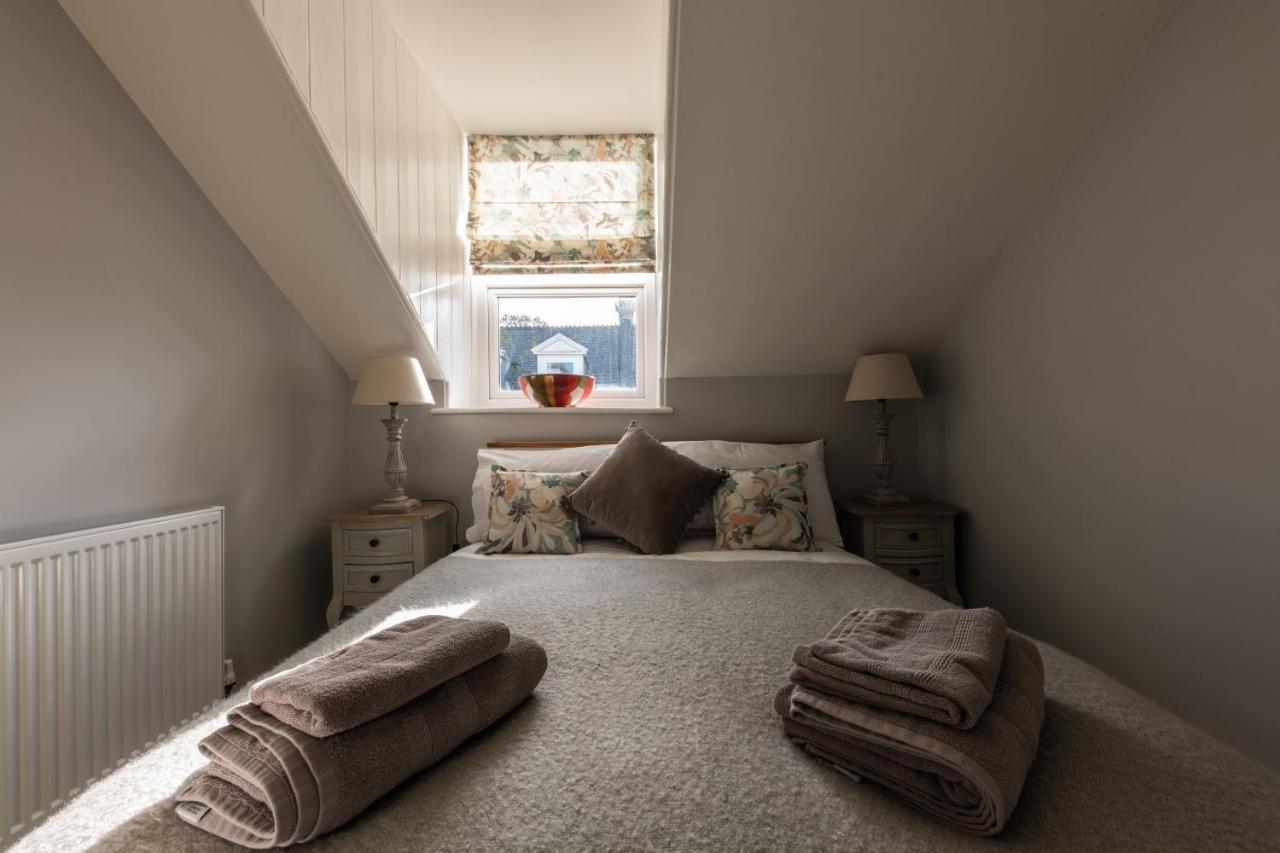 2 Sussex Place Apartment