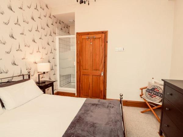 Durnford St- Amazing Location - Free Wifi Apartment Plymouth
