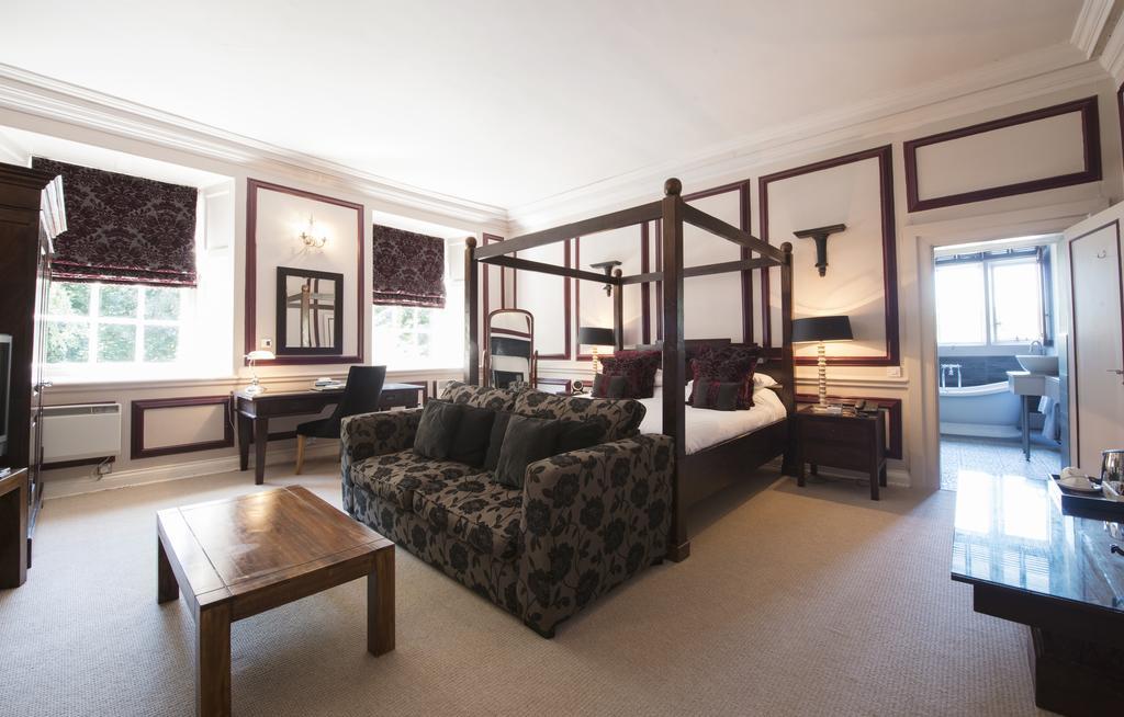 Country house Langdon Court And Restaurant