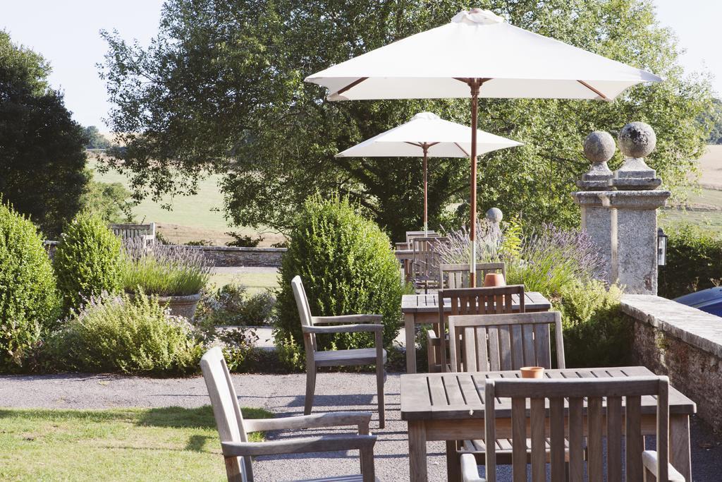 Langdon Court And Restaurant
