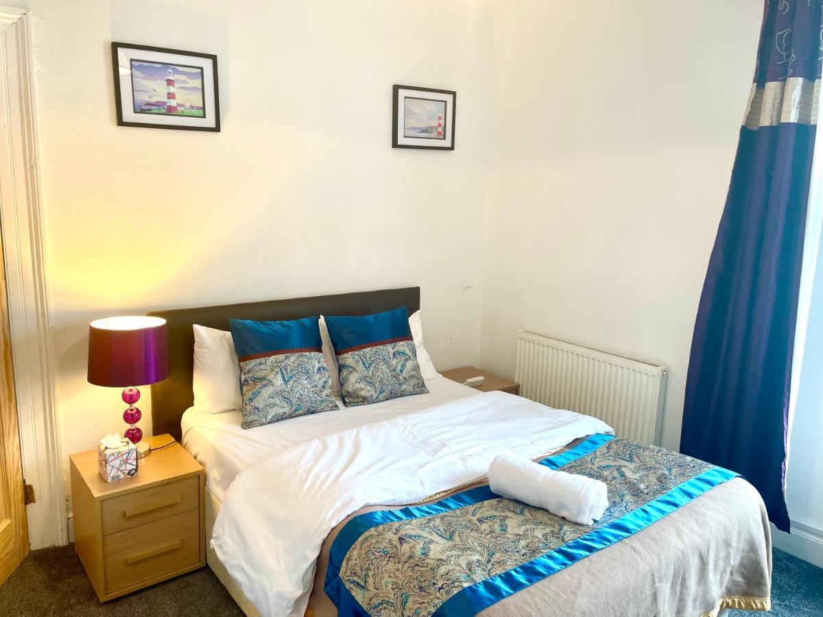 3 Bedroomed House For Up To 7 People, Close To The Hoe, Barbican & City Centre Plymouth