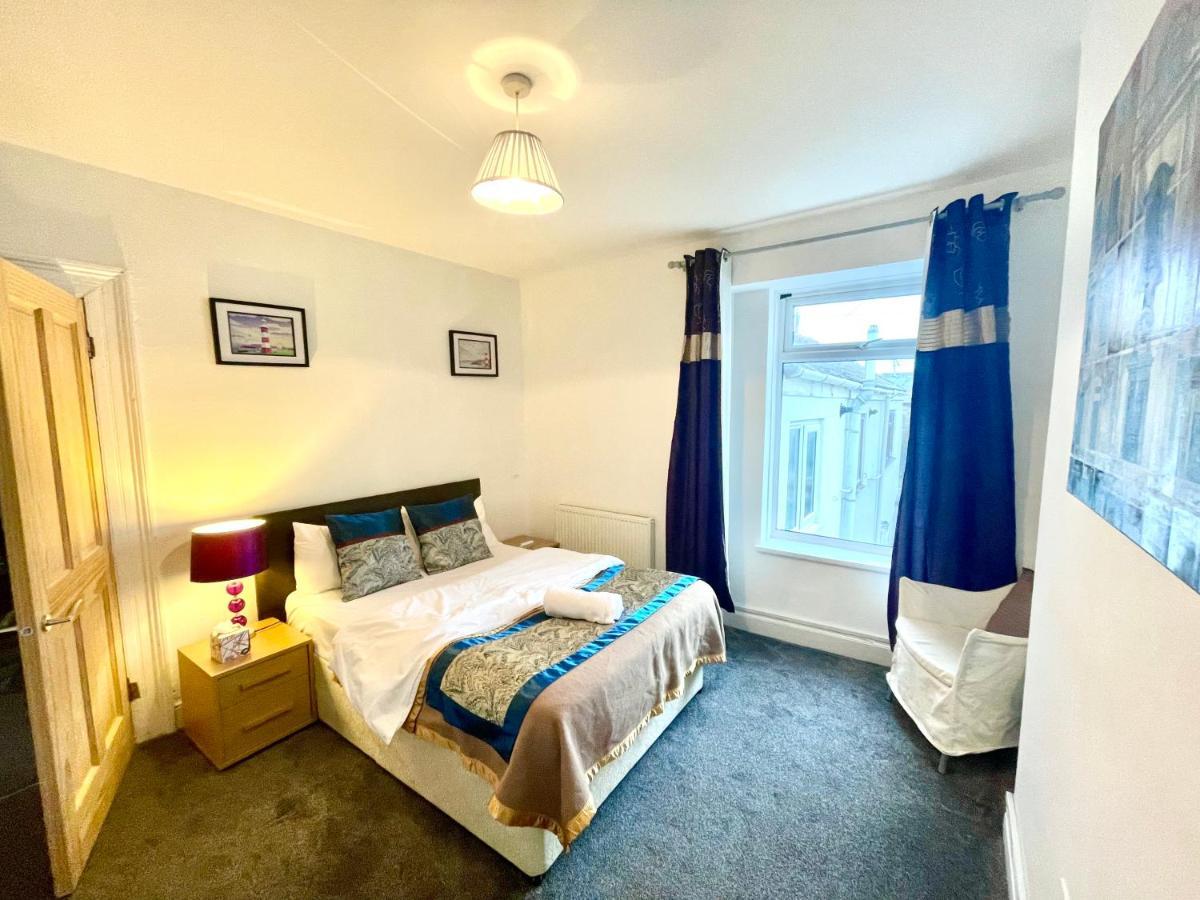 3 Bedroomed House For Up To 7 People, Close To The Hoe, Barbican & City Centre Holiday home