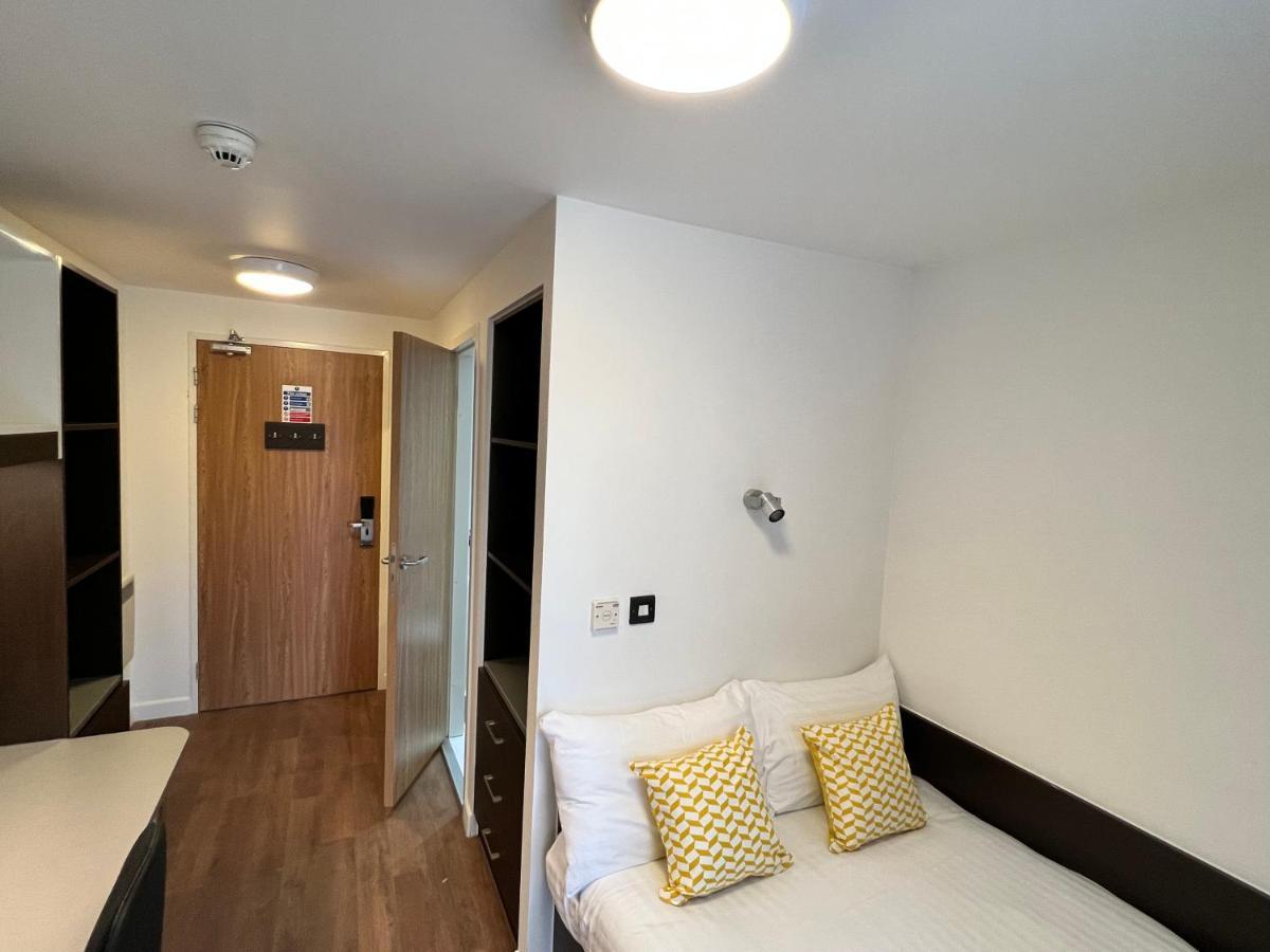 Pure Astor House Apartment *