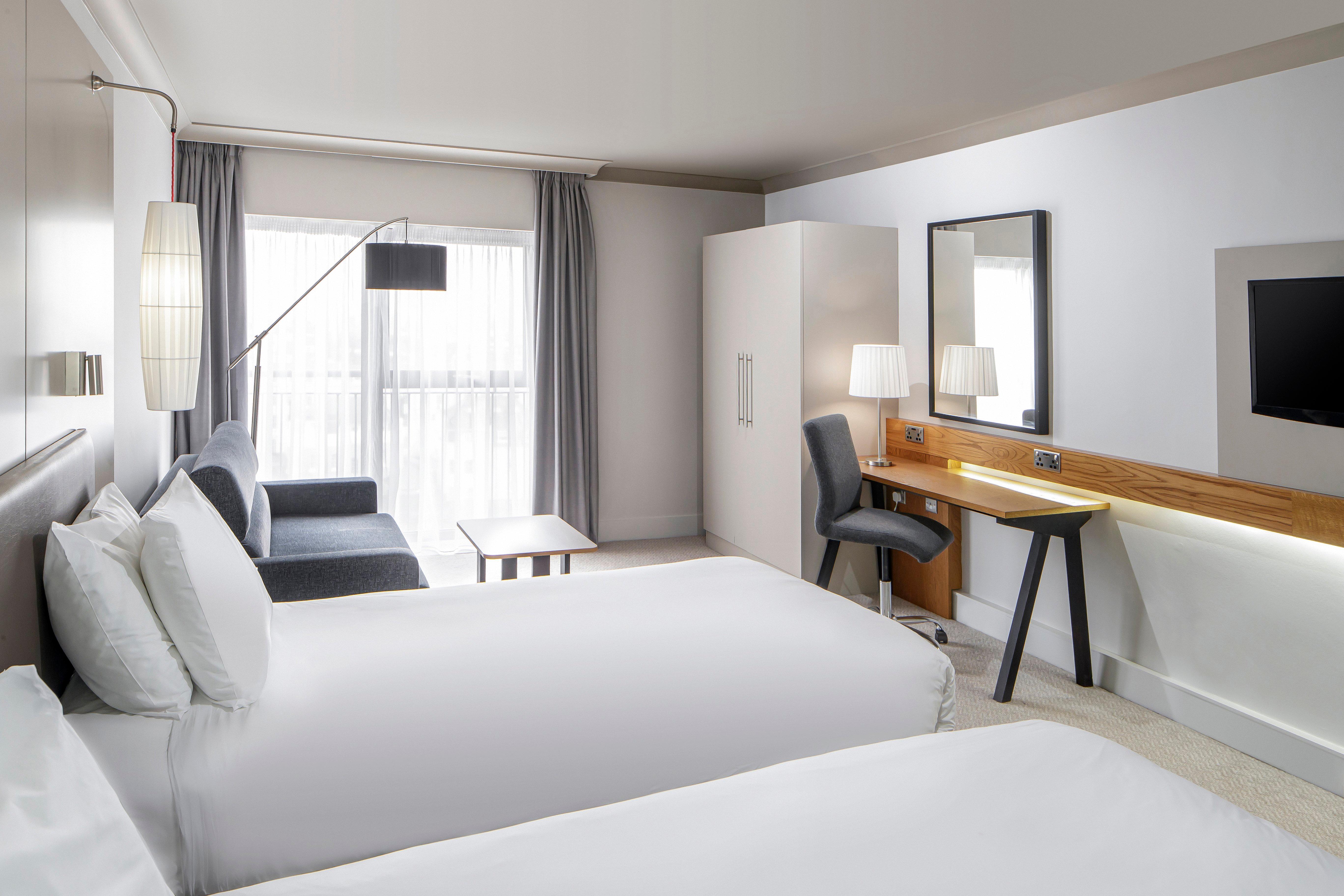 Crowne Plaza By Ihg 4*