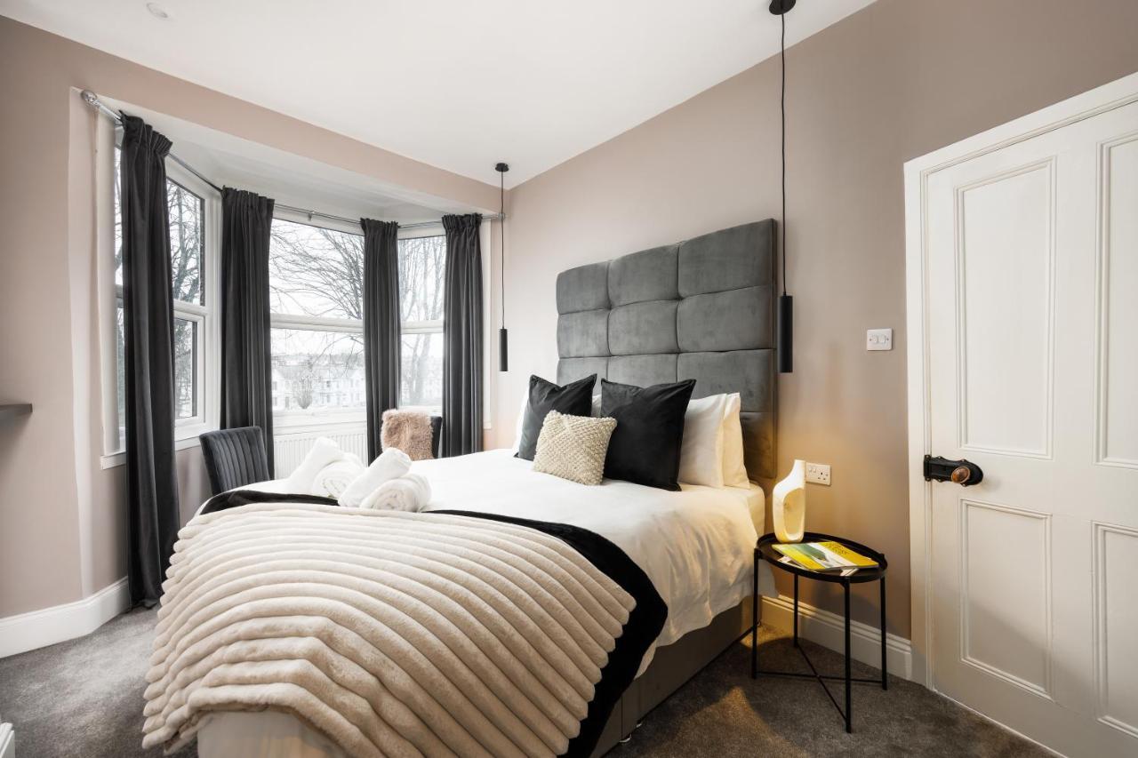 Holiday home The Getaway! 3 Bed House - - Sleeps 7 - Free Parking - Habita Plymouth