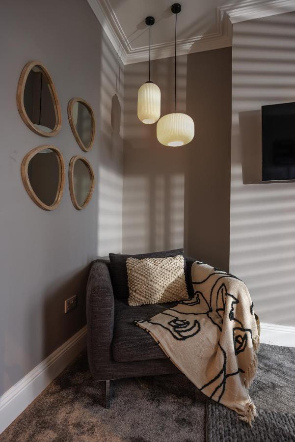 The Getaway! 3 Bed House - - Sleeps 7 - Free Parking - Habita * Plymouth