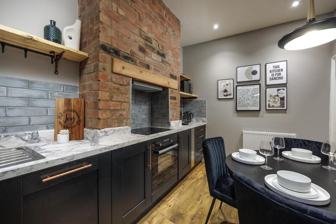 The Getaway! 3 Bed House - - Sleeps 7 - Free Parking - Habita * Plymouth