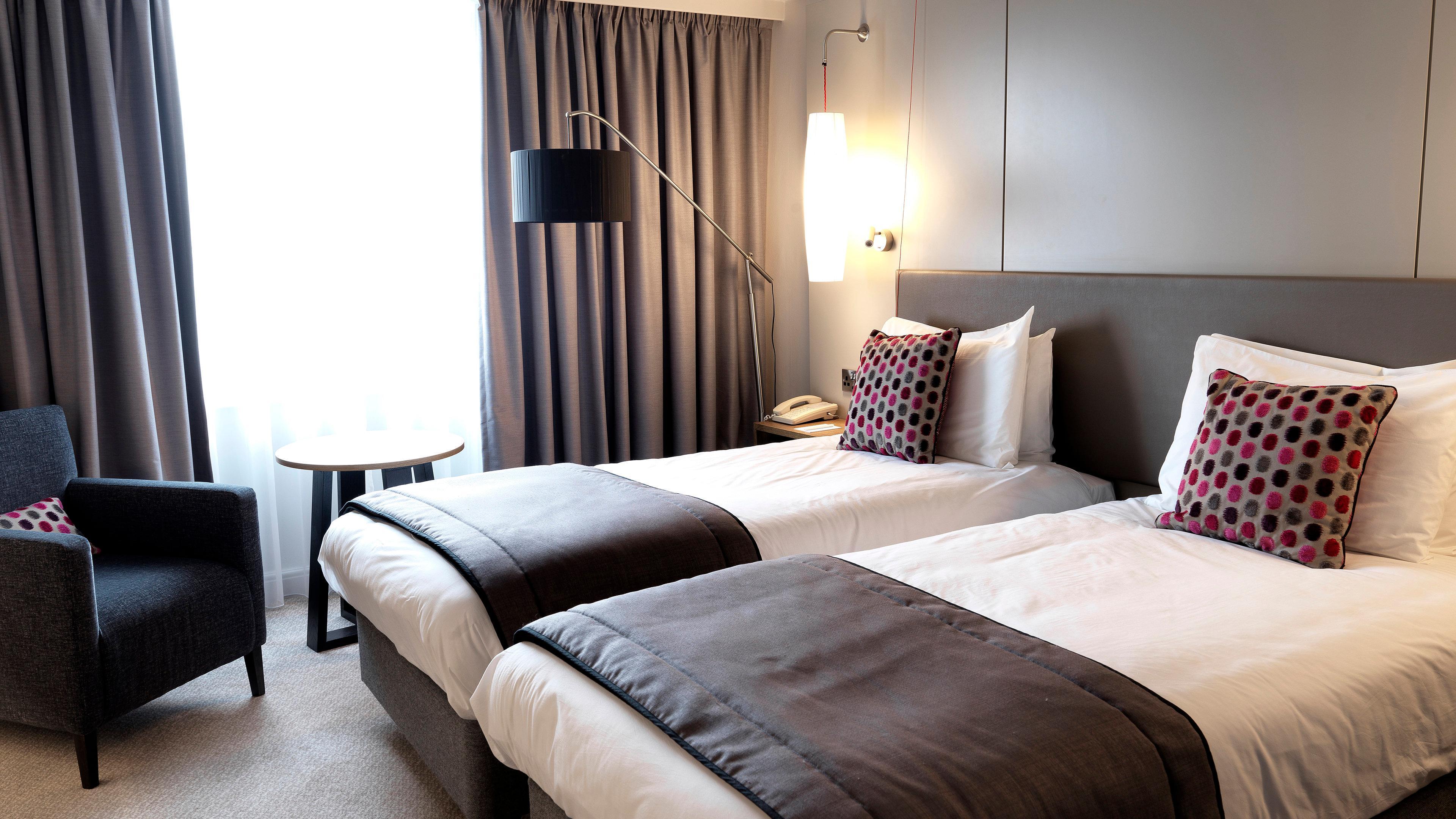 Crowne Plaza By Ihg Hotel 4*