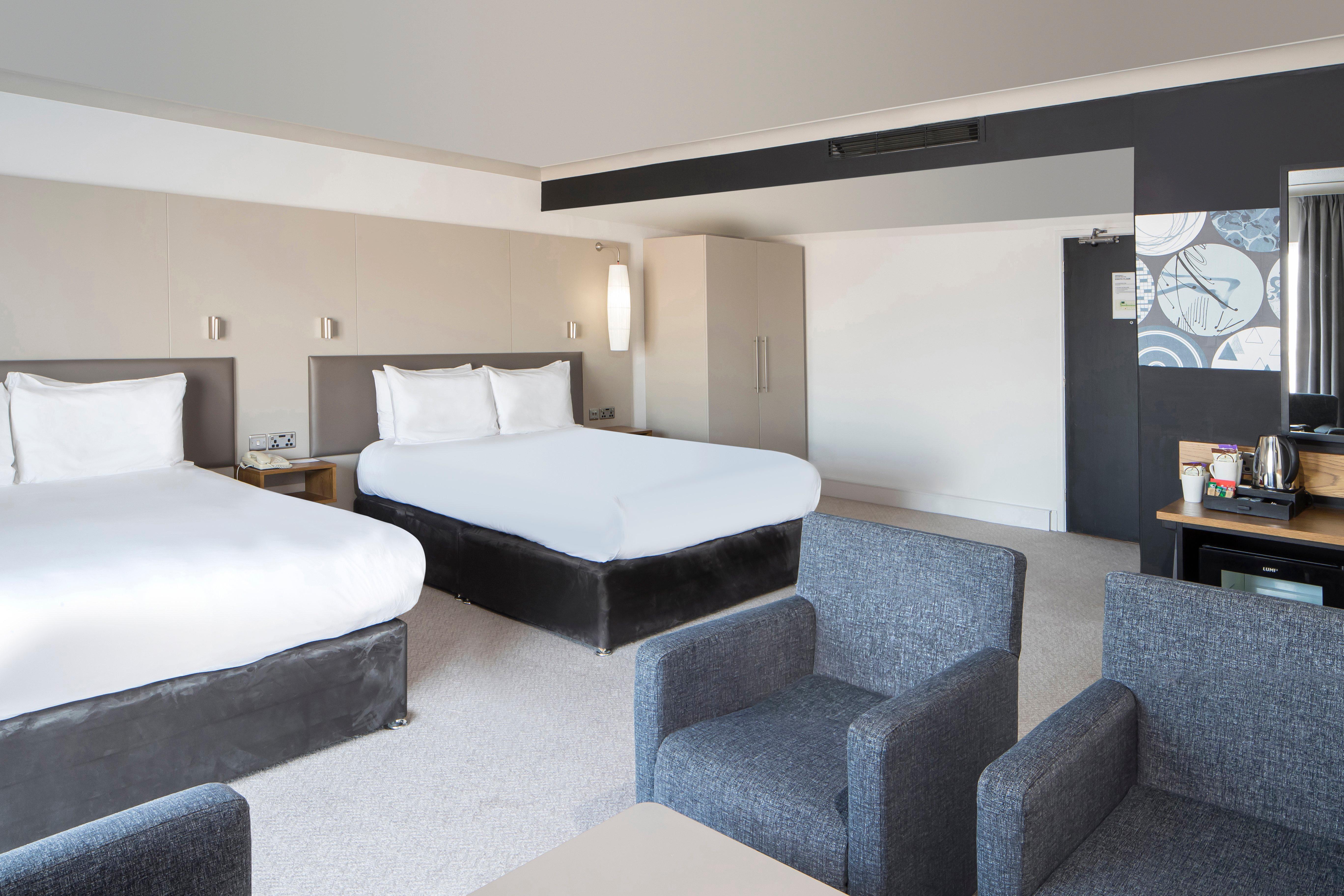 Crowne Plaza By Ihg Hotel 4*