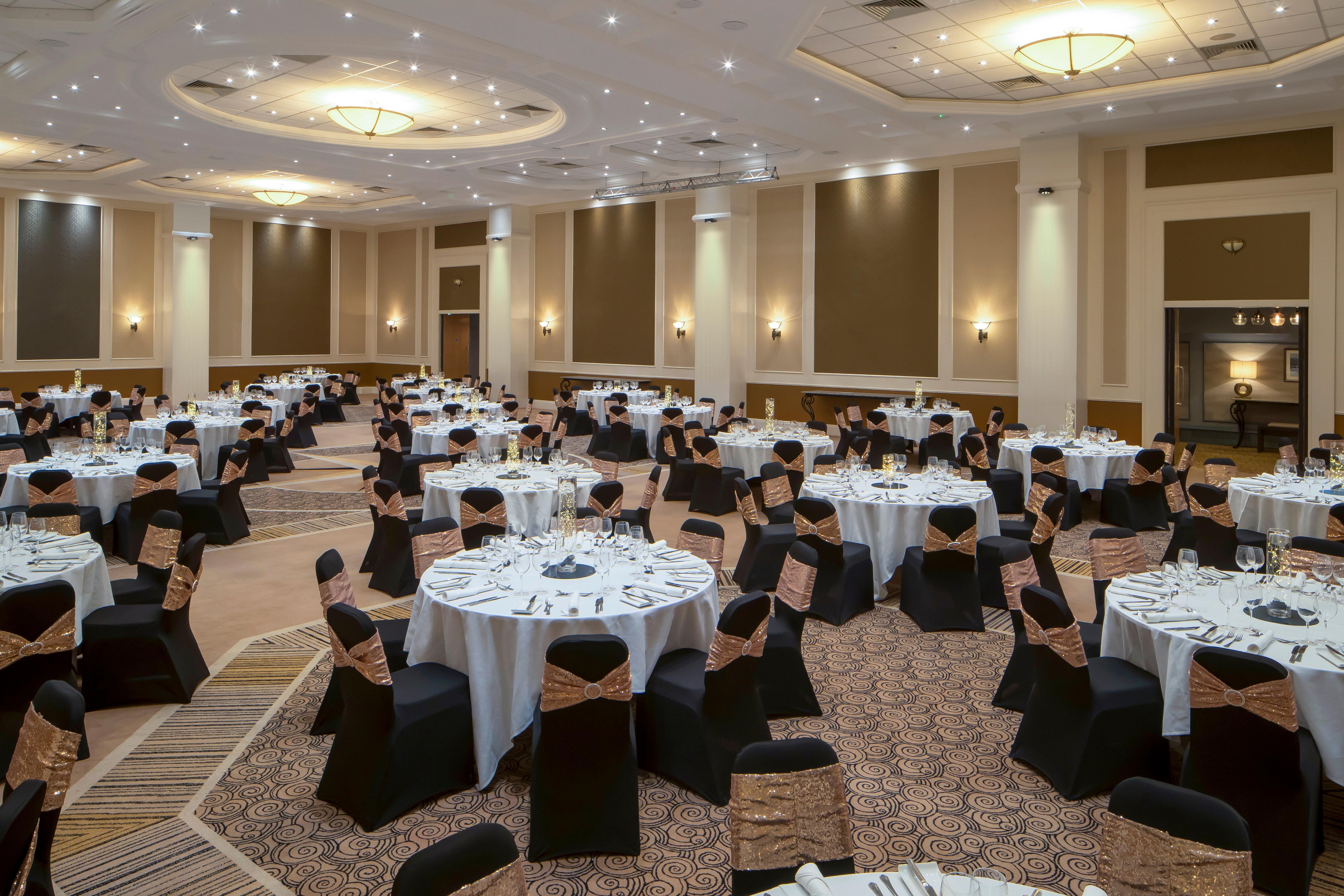 Crowne Plaza By Ihg Hotel