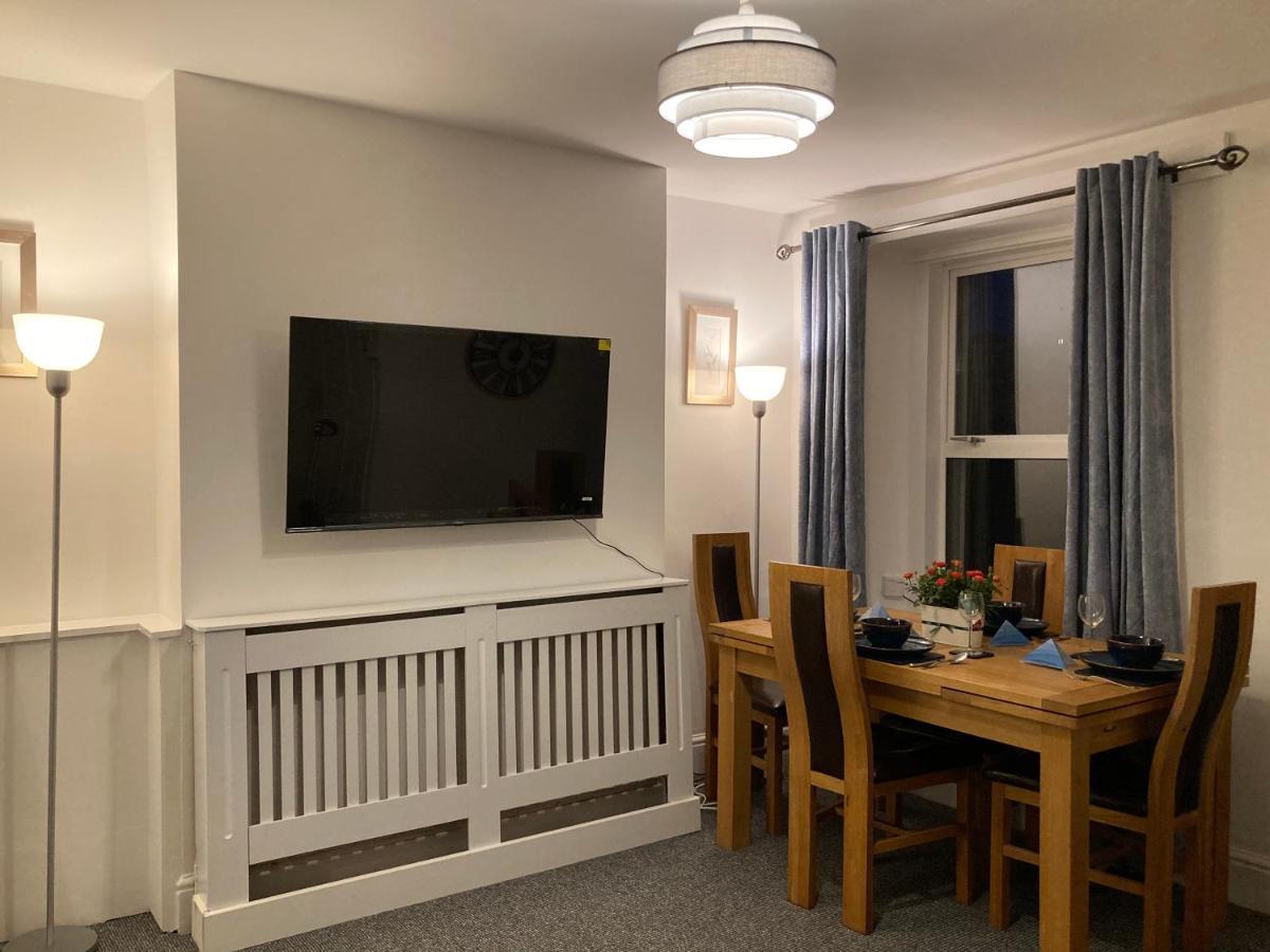 Beautiful One Double Bedroom With Additional Single Bed And One Single Bedroom With A Sofa Bed In Lounge Apartment Plymouth