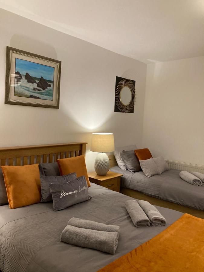 Beautiful One Double Bedroom With Additional Single Bed And One Single Bedroom With A Sofa Bed In Lounge Apartment Plymouth
