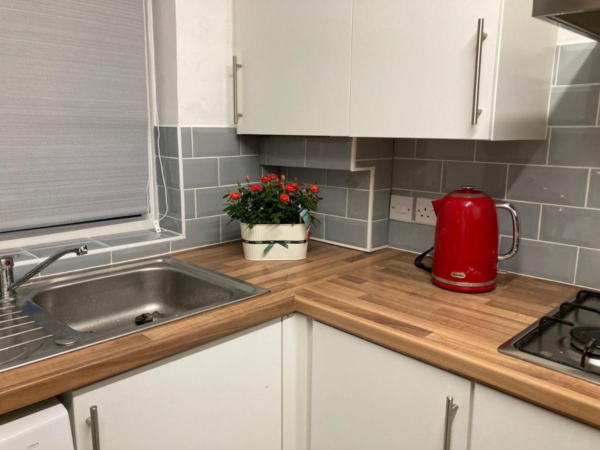Beautiful One Double Bedroom With Additional Single Bed And One Single Bedroom With A Sofa Bed In Lounge Plymouth