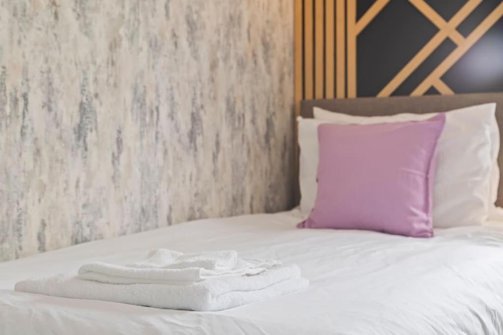 Stylish Plymouth Gem - Sleeps 6 Apartment Plymouth