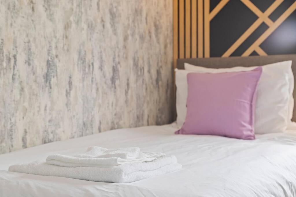 Stylish Plymouth Gem - Sleeps 6 Apartment Plymouth