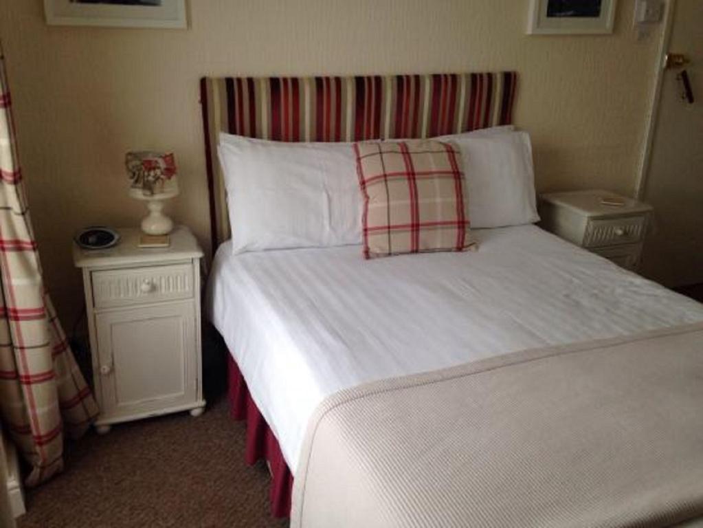 Guest house The Caraneal Plymouth