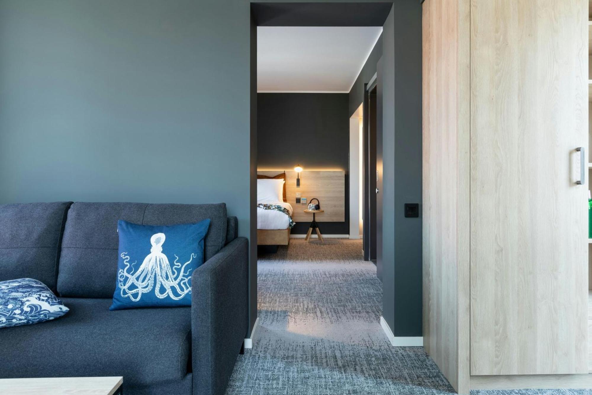 Moxy 3* Plymouth