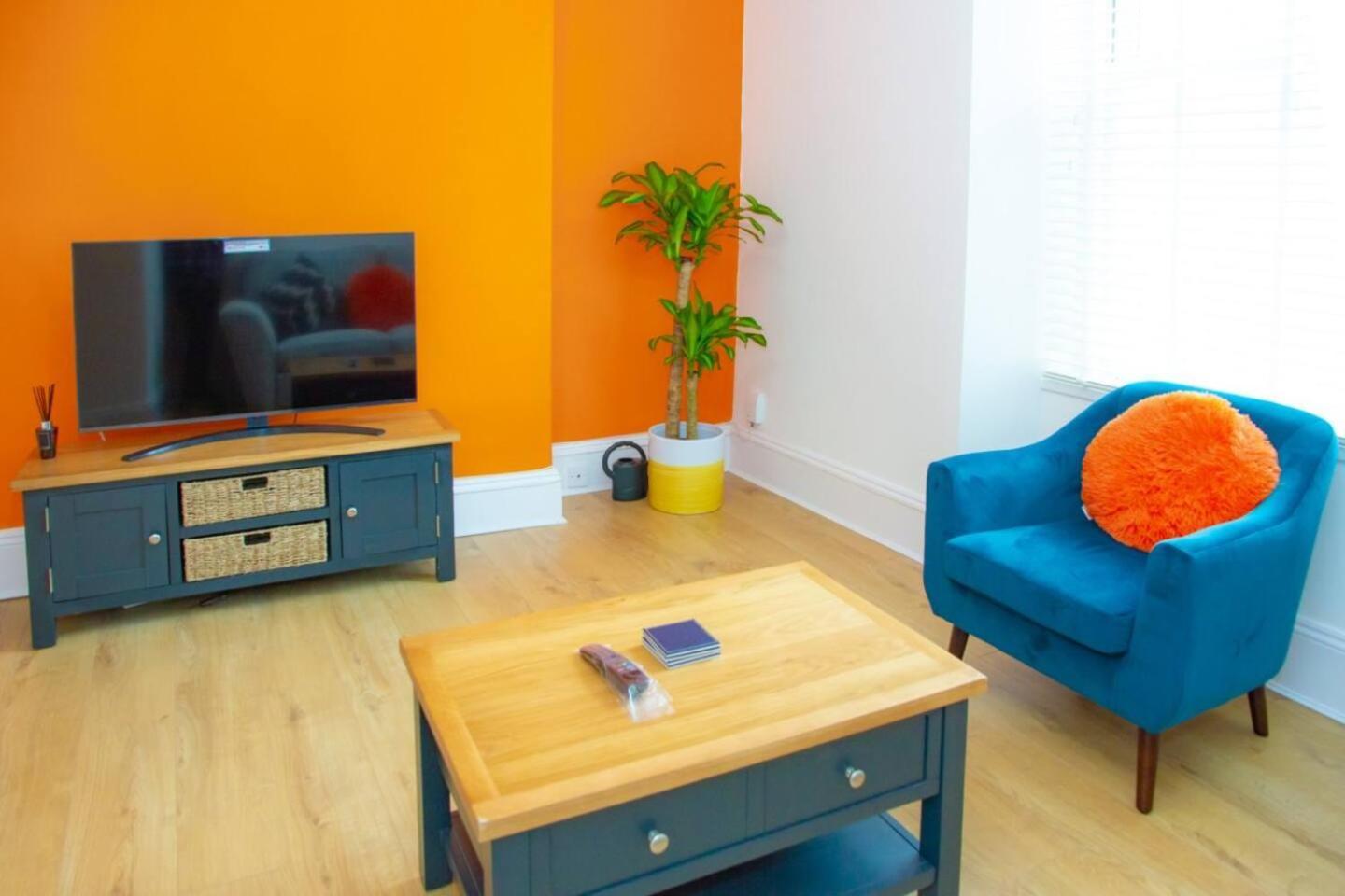 Apartment Sunny Seaside 1br Flat In Street Parking Plymouth