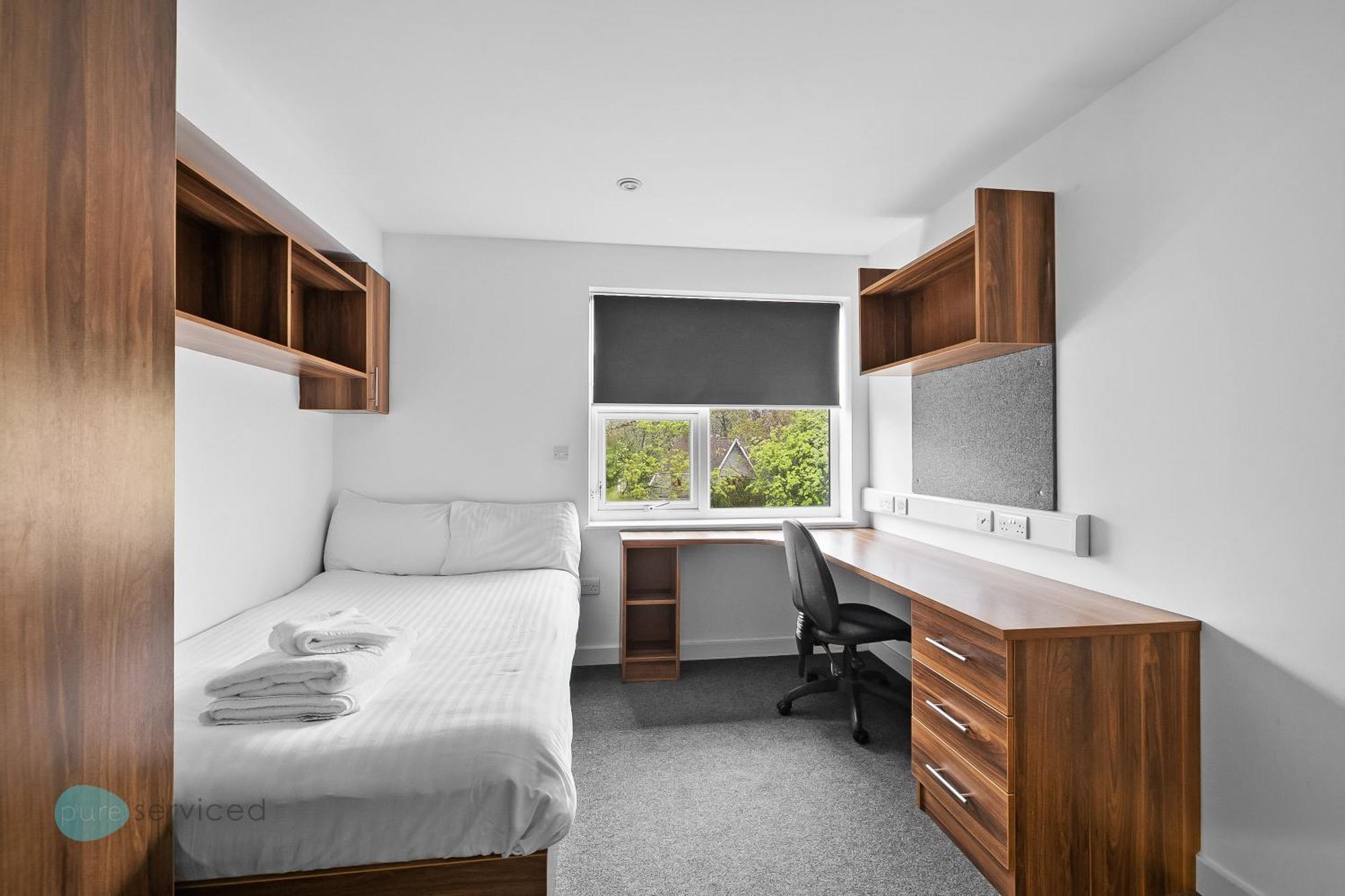 Derriford By Pureserviced Apartment