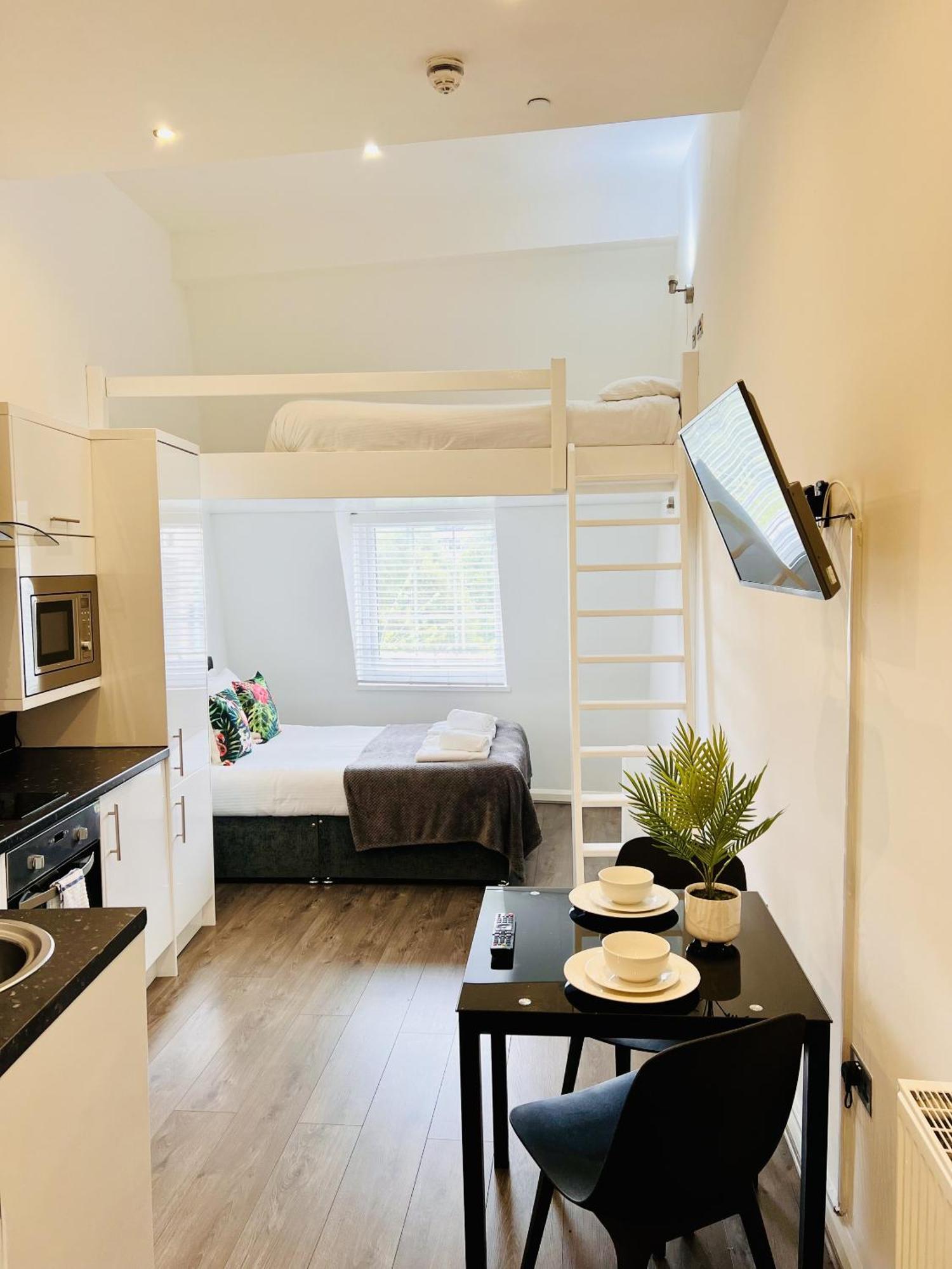 Apartment Fox House Studios, Aparthotel 4*