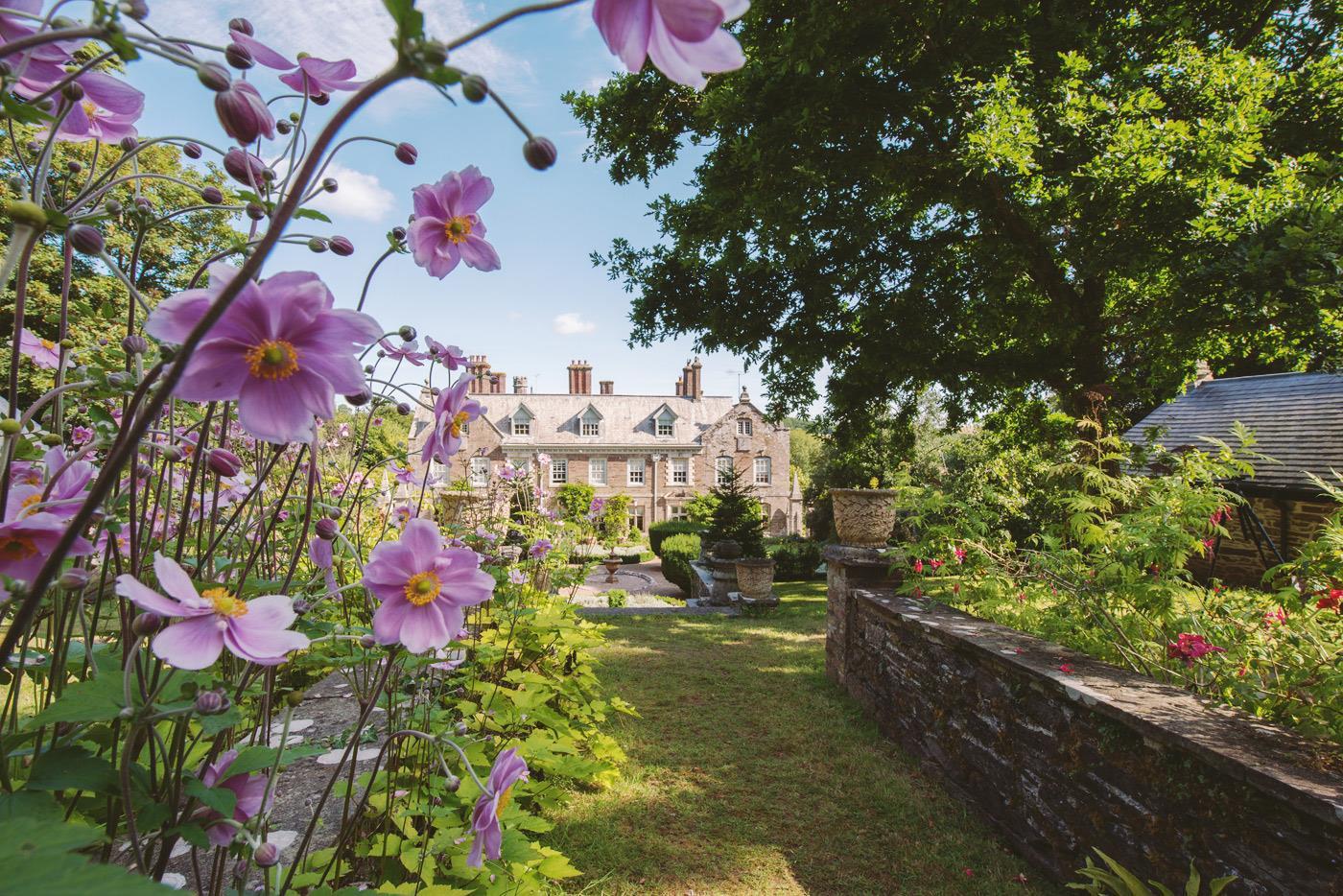 Langdon Court And Restaurant Country house