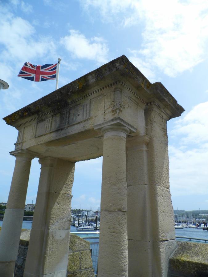 Sutton Harbour House