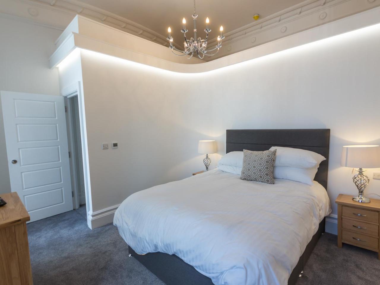The Windsor Apartment *
