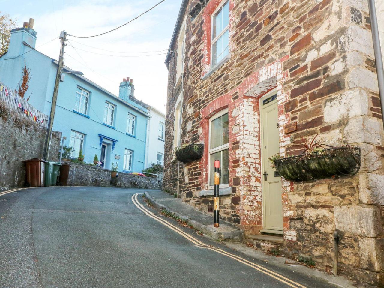 8 St. Johns Road *