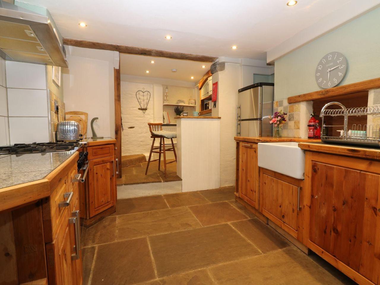 8 St. Johns Road