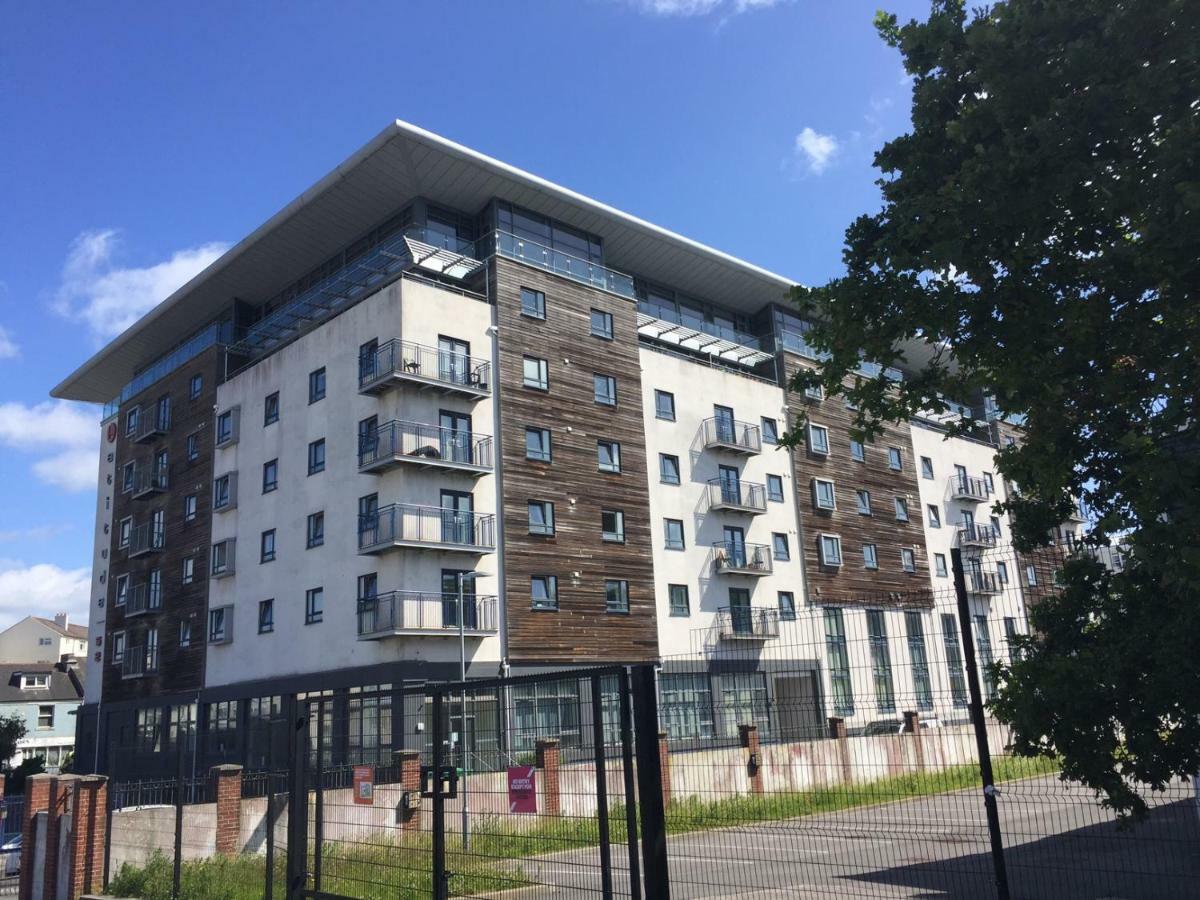 Apartment Dockyard At Latitude 52 Inc Parking Plymouth