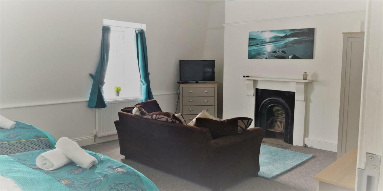 Mutley Plain Entire Place 3 Bedrooms Apartment