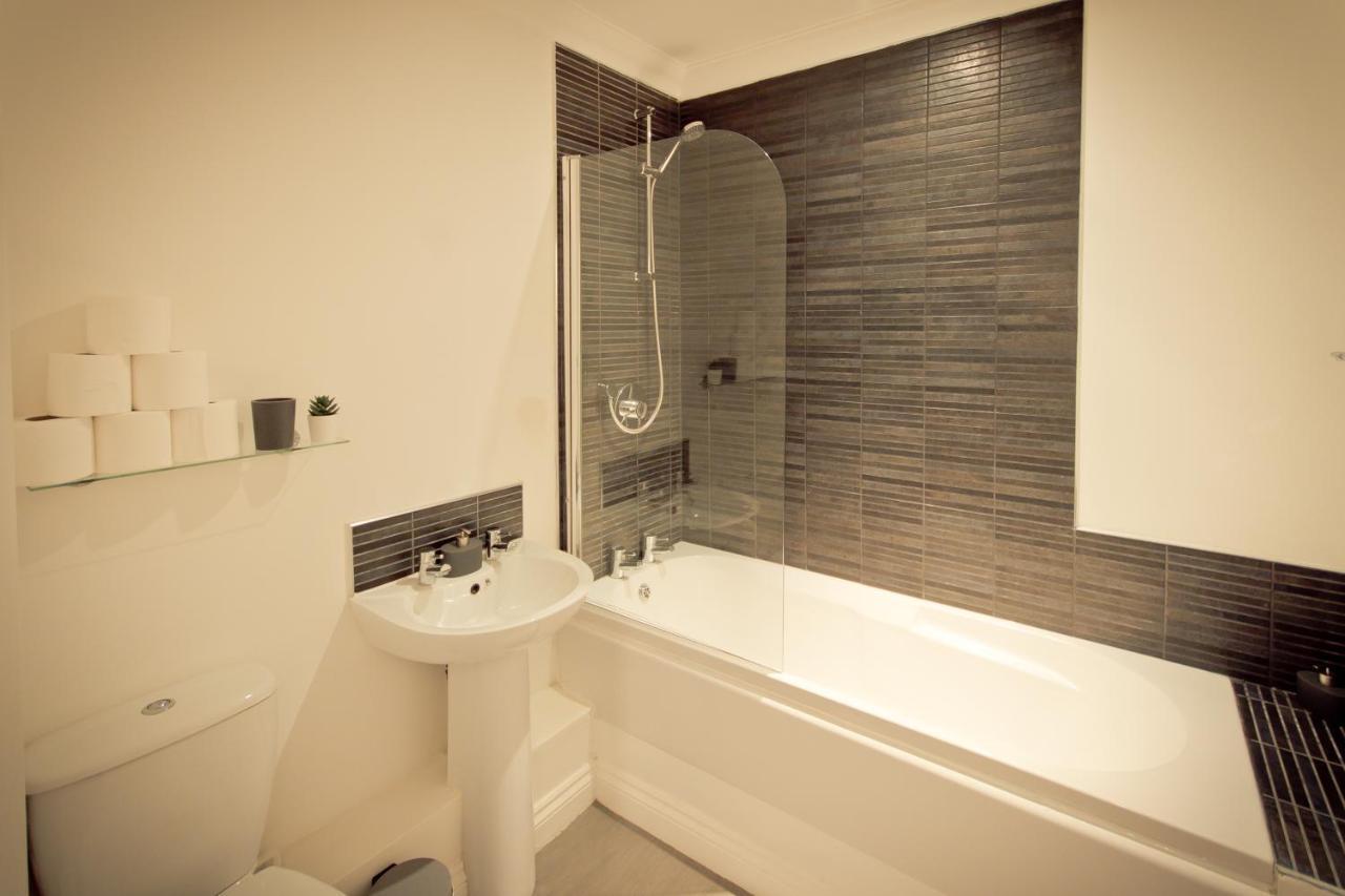 Top View 2 Bedroom Apartment Plymouth