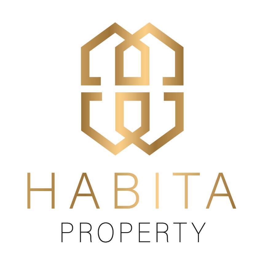 Penthouse Apartment- Sea View- Sleeps 7 - Parking - Habita Property *