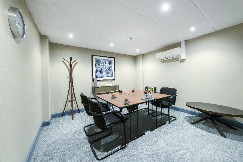 Hotel Crowne Plaza By Ihg 4*
