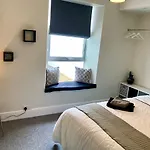 Plymouth Hoe Hideaway