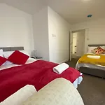 Octagon Apartment 2