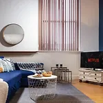 Plymouth Central Duplex Apartment - Private Parking - Sleeps 6 - Habita Property