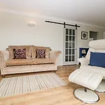Meadowlea Cottage