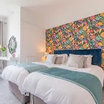 Wyndham Square Apartments By K Boutique
