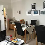 Poppy\'S Guest House